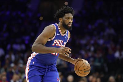 Hot ball control! Embiid scored 20 points on 7-of-11 shooting, scoring 20+ points for the first time in the past eight months.