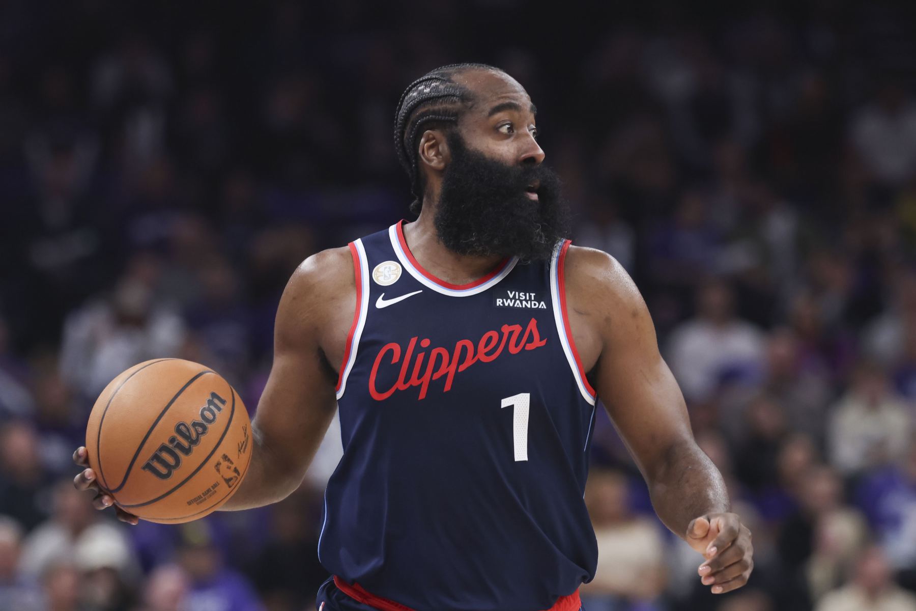 Physical energy is reduced due to being trapped! Harden made 0 of 3 in the second half and only scored 3 points with free throws.
