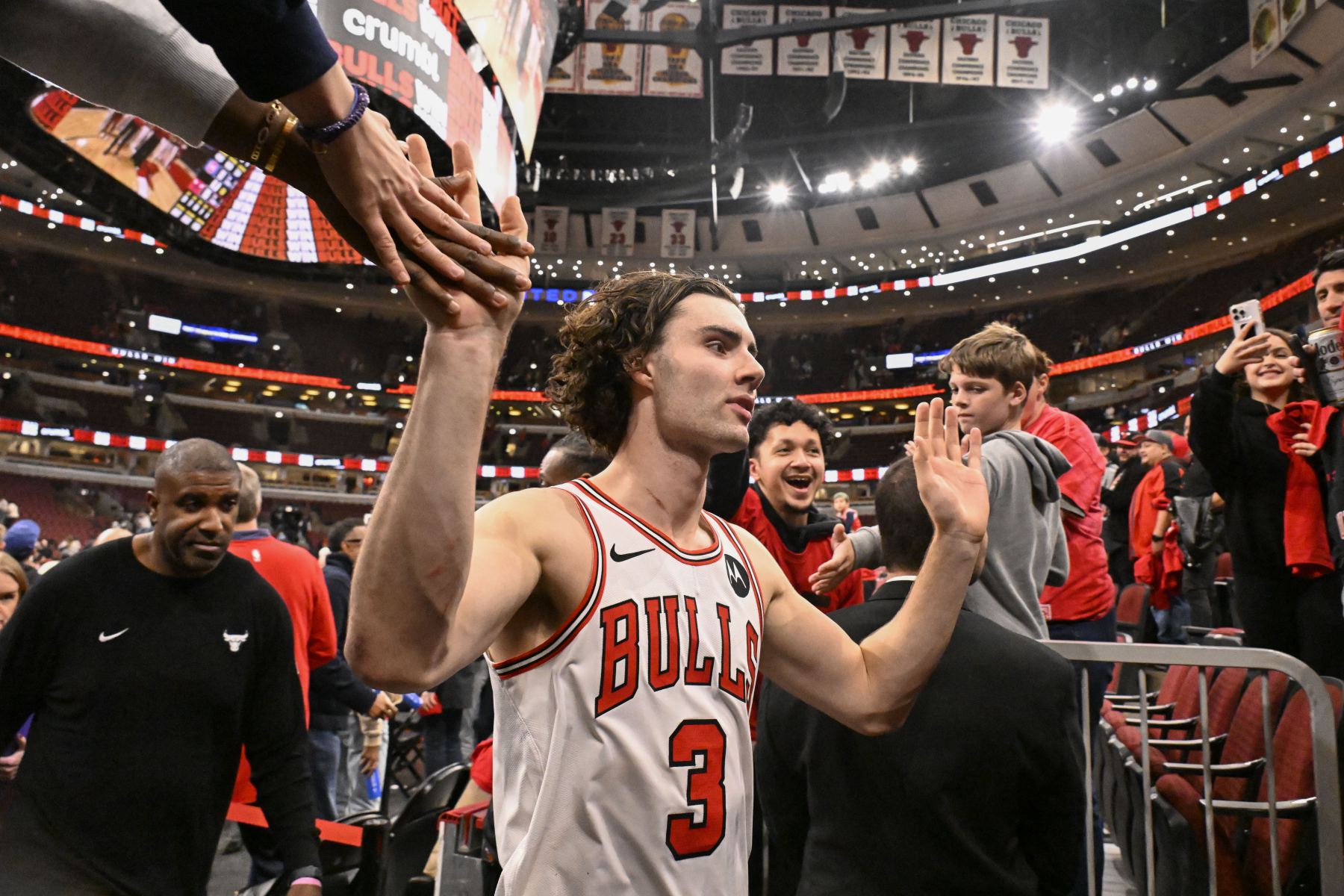 Gidi will miss today's Bulls-Pistons game due to ankle injury