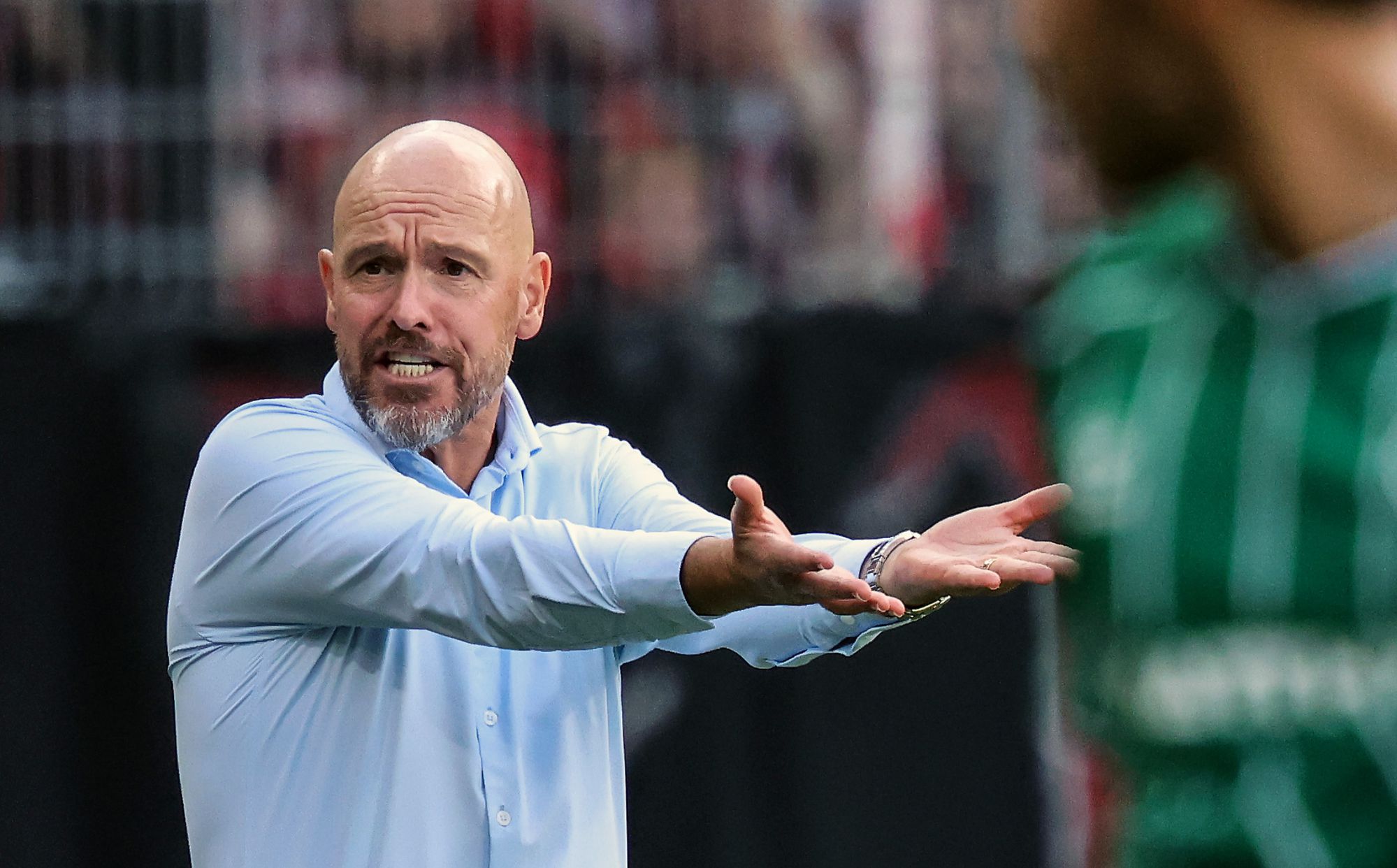 Heitinga's get out of class is about to end? Dutch media: Ajax director has held talks with Ten Hag this week